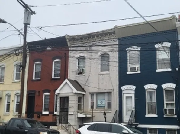 683 1/2 Market St, Newark City, NJ 07105