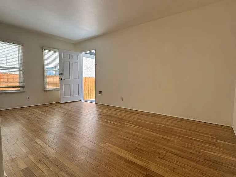9045 Cattaraugus Ave — Photo 3
