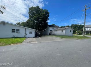 200 Avenue C, Matamoras, PA 18336