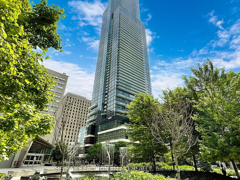 386 Yonge St #2508 — Photo 39