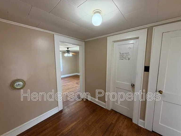 638 Salisbury Rd — Photo 12