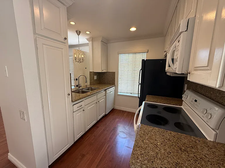1647 Orinda Ct — Photo 6