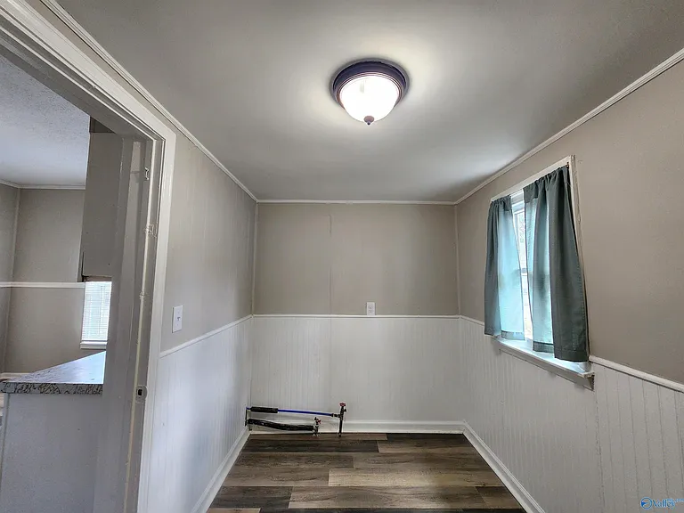 1426 Stevens Ave NE — Photo 12