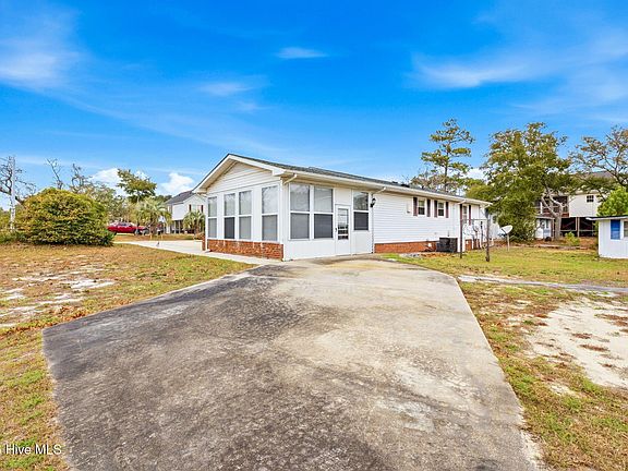 3rd image of 304 NE 50th Street