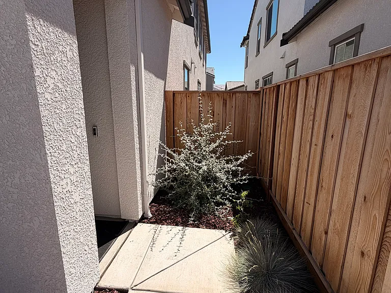 2658 Kester Way #1 — Photo 10