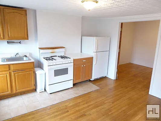 Rented by Highline Residential | media 17