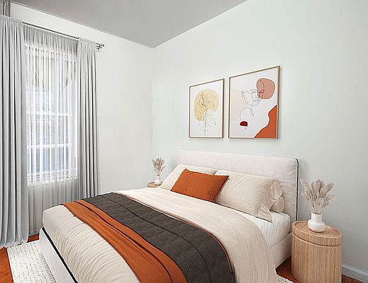 2nd image of 522 E 11th St #2B