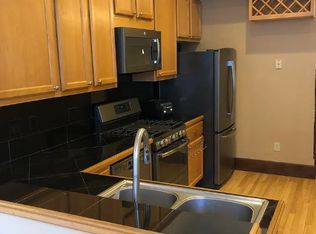 767 N Water St APT 201, Milwaukee, WI 53202