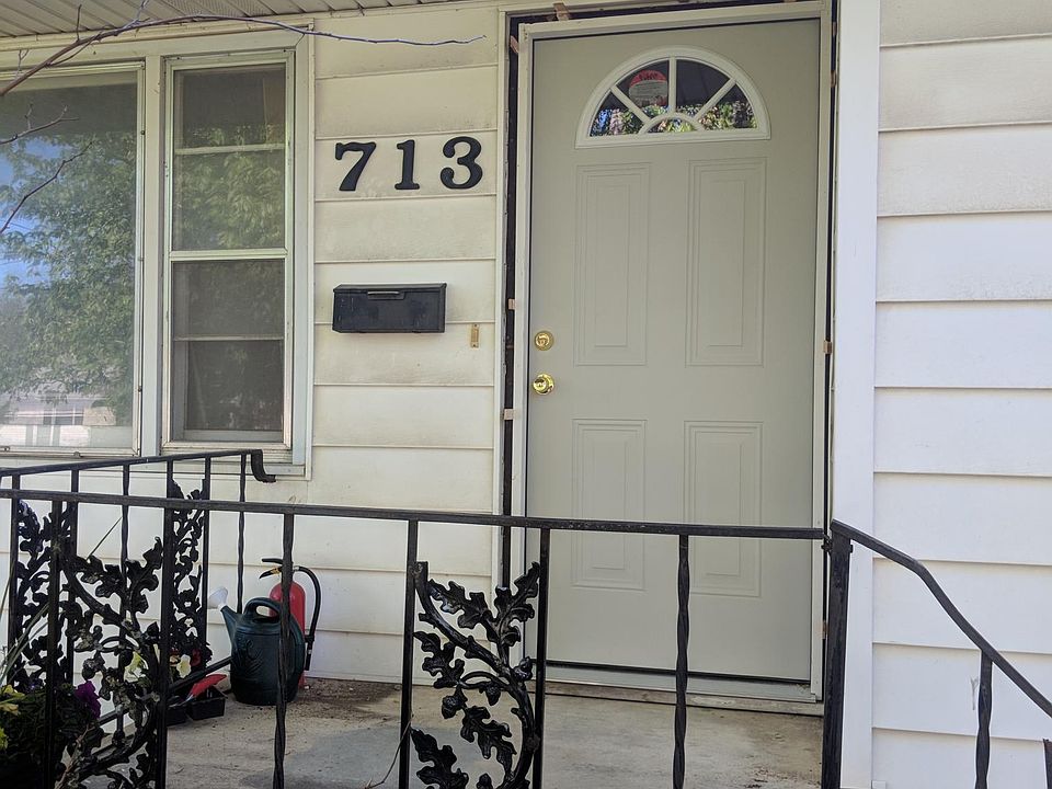 1st image of 713 Kitty St