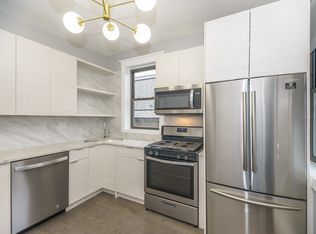 3119 N Racine Ave APT 2F, Chicago, IL 60657