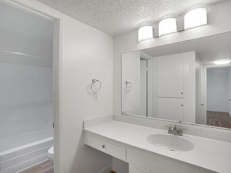 Bever Place — Photo 35
