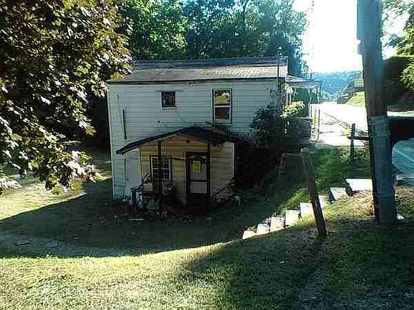 1st image of 1817 Chandler Dr