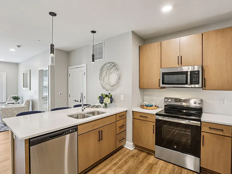 770 3rd Ave SW — Photo 8