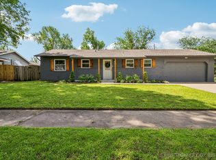 1229 E Freeport St, Broken Arrow, OK 74012