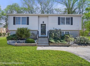 7 Dirks Ter, Lloyd, NY 12528