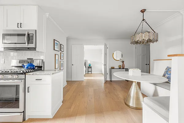 Sold by Compass | media 10