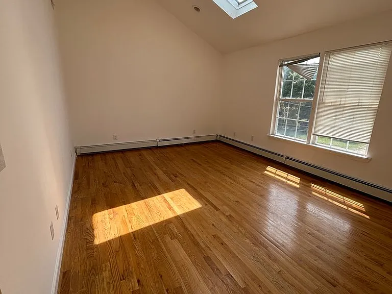 302 Atkins Ave — Photo 16