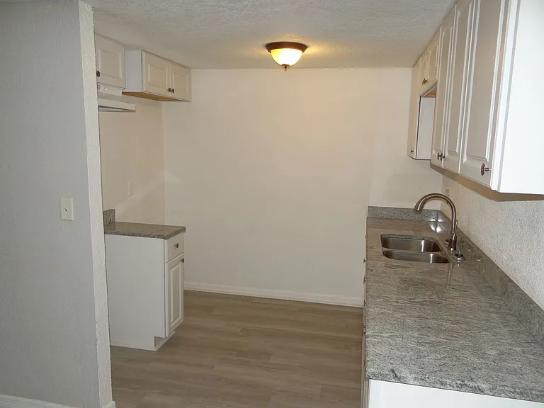 3205 N 47th St — Photo 6