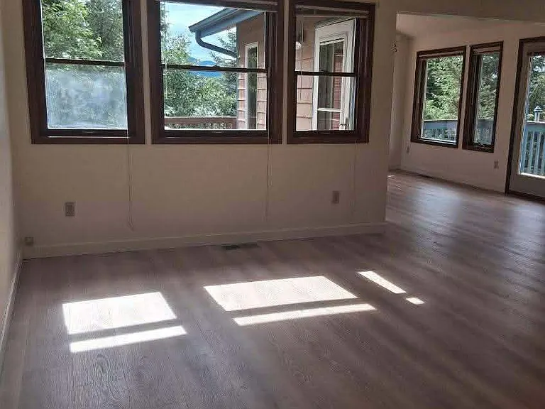4438 Mountainside Dr — Photo 4
