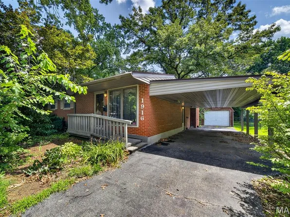 1916 Cornell Ave, Edwardsville, IL 62025