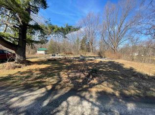 583 Boone Ln, Mitchell, IN 47446