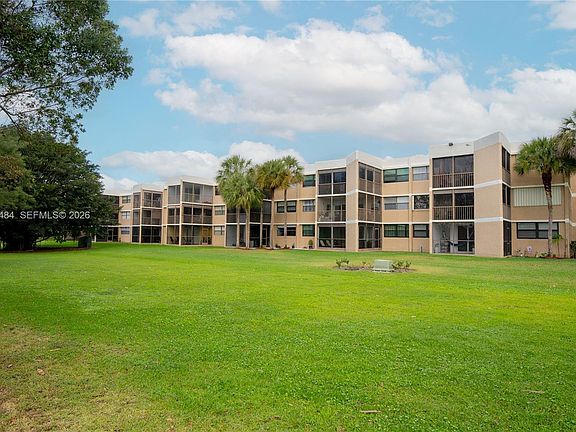 3rd image of 16400 Golf Club Rd APT 305