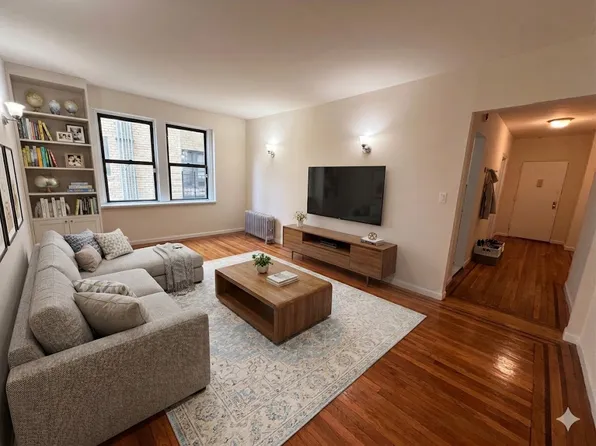 9440 210th St #1BX, Queens Village, NY 11428
