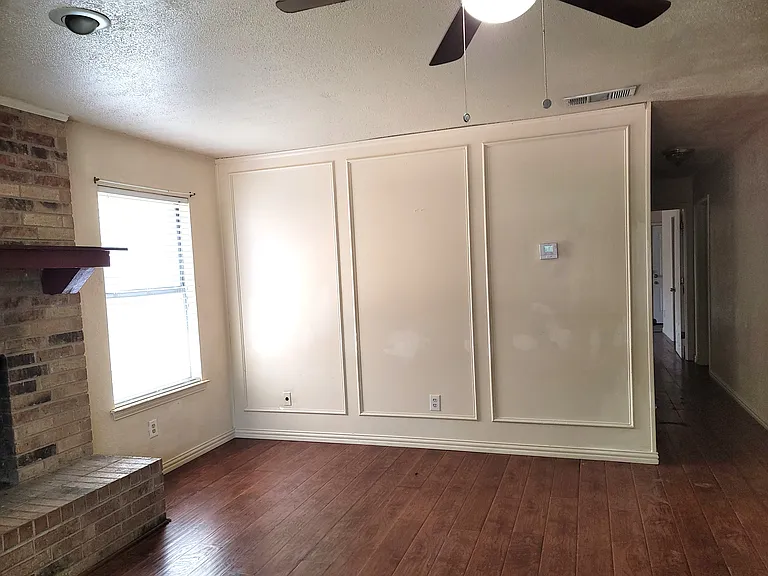 1806 Family Cir — Photo 19