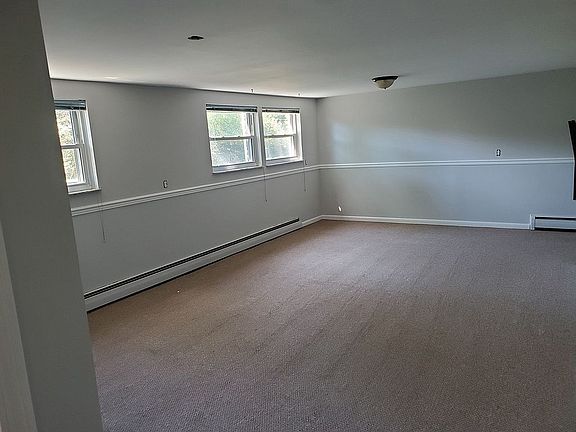 4th image of 2806 Marigold Dr