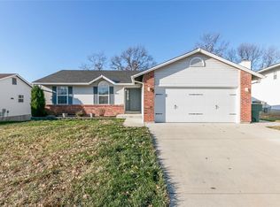232 El Pescado Dr, Saint Peters, MO 63376
