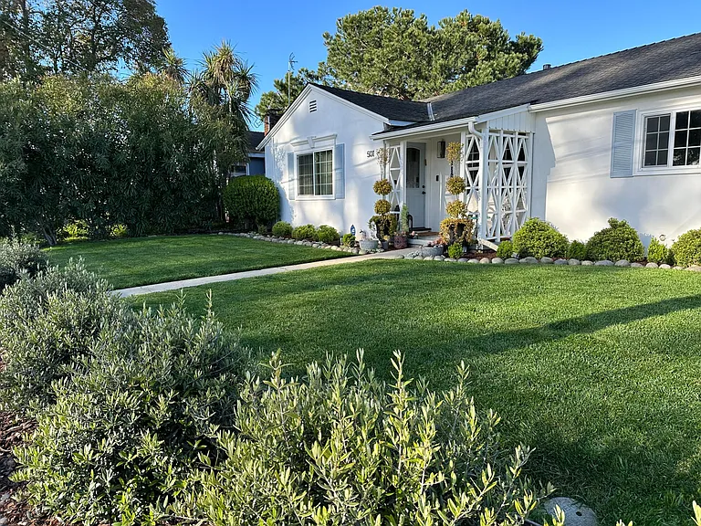 501 Bradley Ave — Photo 2