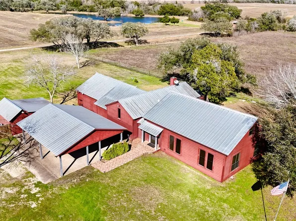 2574 County Road 285, Flatonia, TX 78941