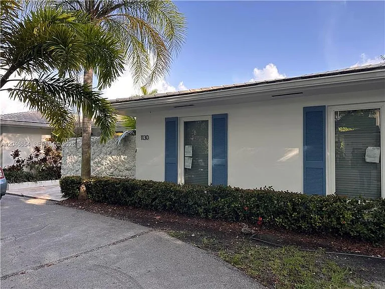 1130 Cotorro Ave #1130 — Photo 1