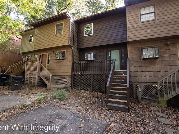 2nd image of 1719 Beechwood Cir S