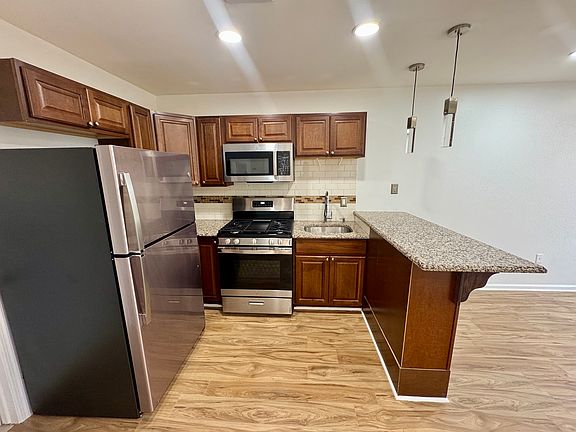 2nd image of 77 Reservoir Ave #4
