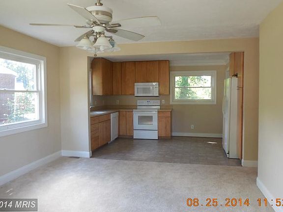 5th image of 15900 Crest Dr
