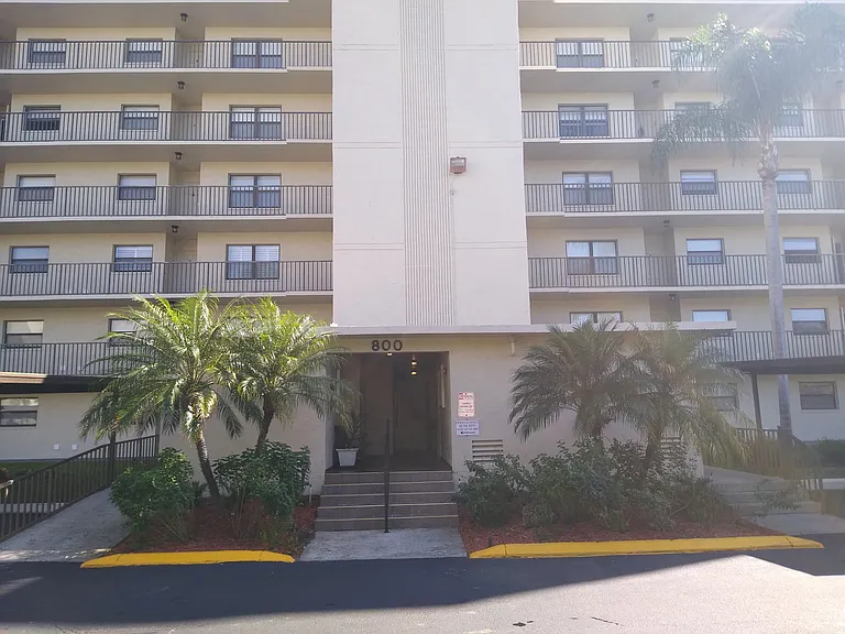 800 Cove Cay Dr #4G — Photo 22