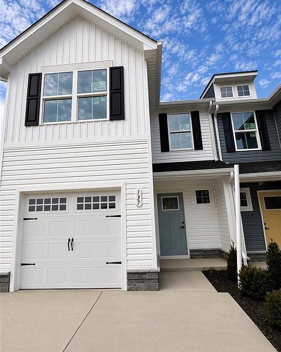 1st image of 137 Summit View Ln