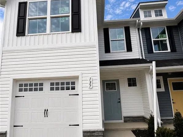137 Summit View Ln, Franklin, VA 23851