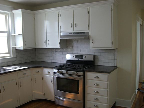 3rd image of 83 Homestead Ave #1
