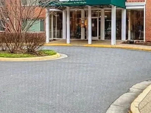 10570 Main St APT 312, Fairfax, VA 22030