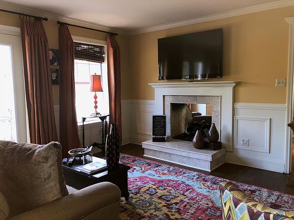 5th image of 517 Woodmont Cir