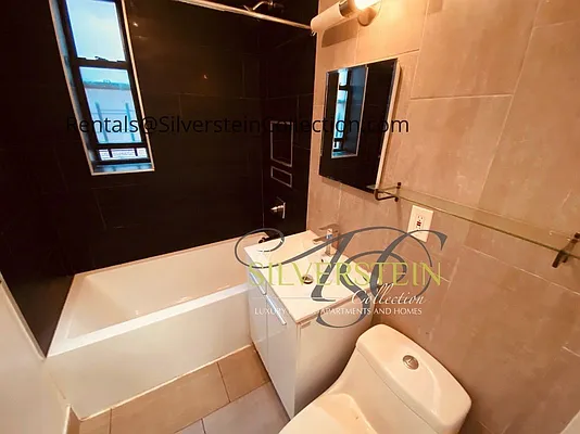 Rented by Silverstein Collection LLC  | media 6