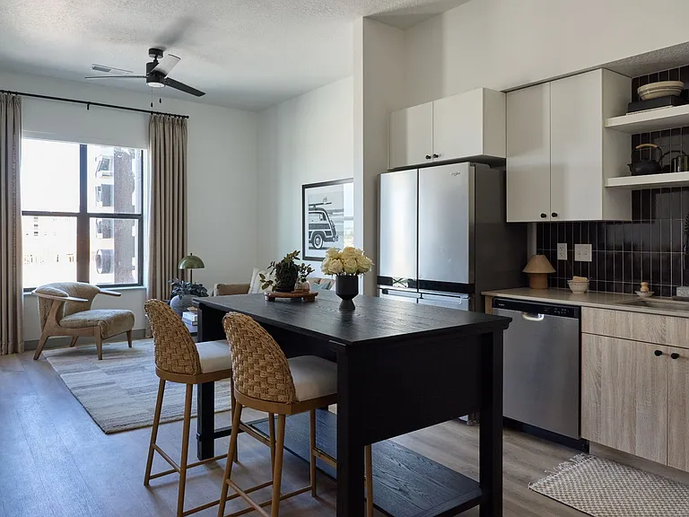 120 & 220 Bend — Photo 15