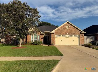 303 Arabian Dr, Victoria, TX 77904