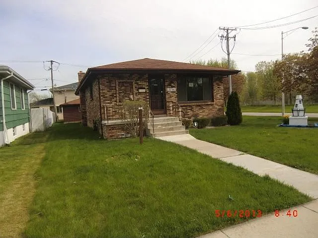 2756 178th St photo 1