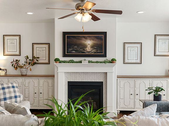 3rd image of 111 S 1250 E