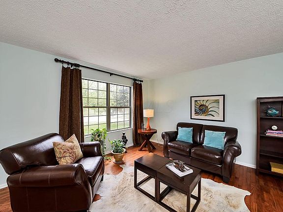 5th image of 4447 Huntwicke Dr