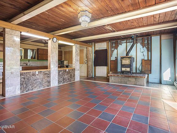 5th image of 8269 Coryland Rd