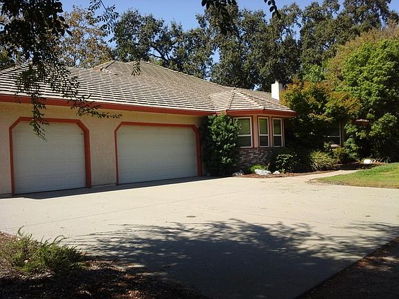 2nd image of 6725 Highway 99e